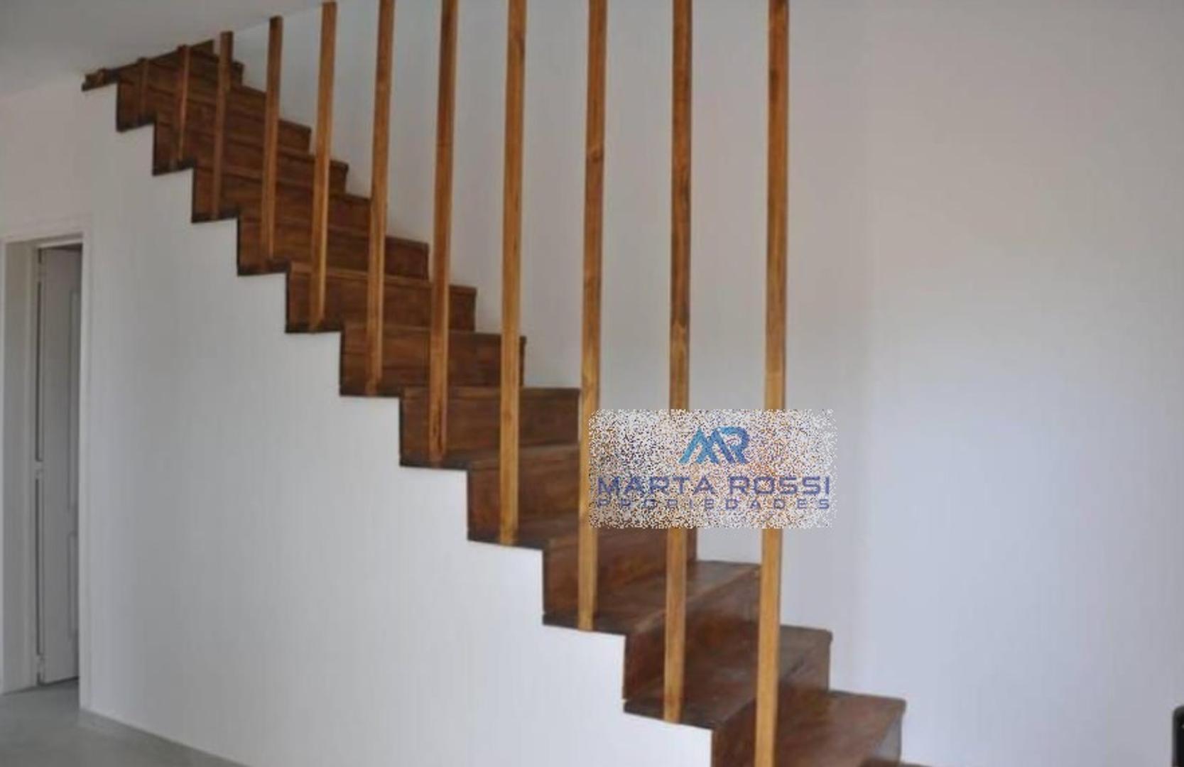 CASA VENTA  LUJAN "BARRIO LA MARTINA I"