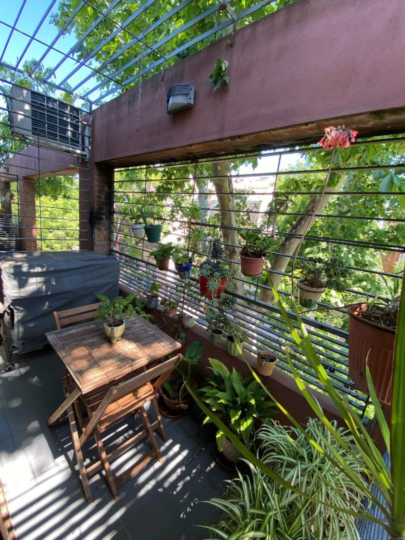 Departamento 4 ambientes con 2 baños