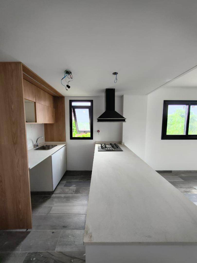 Departamento en Alquiler en Ituzaingo Norte, $ 700.000