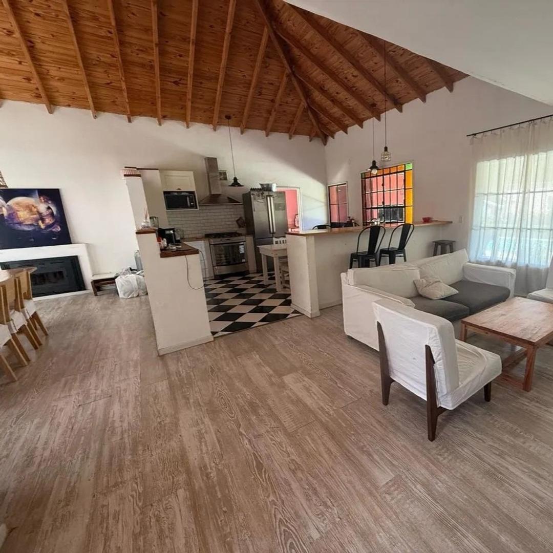 Casa en Alquiler de 3 dormitorios