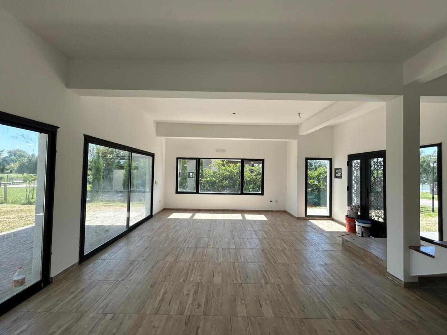 Casa en Alquiler A Estrenar