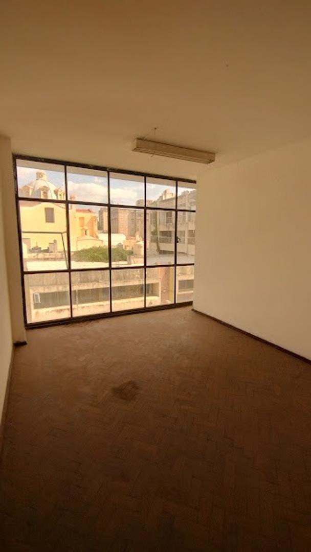 Oficina en Alquiler 45 años