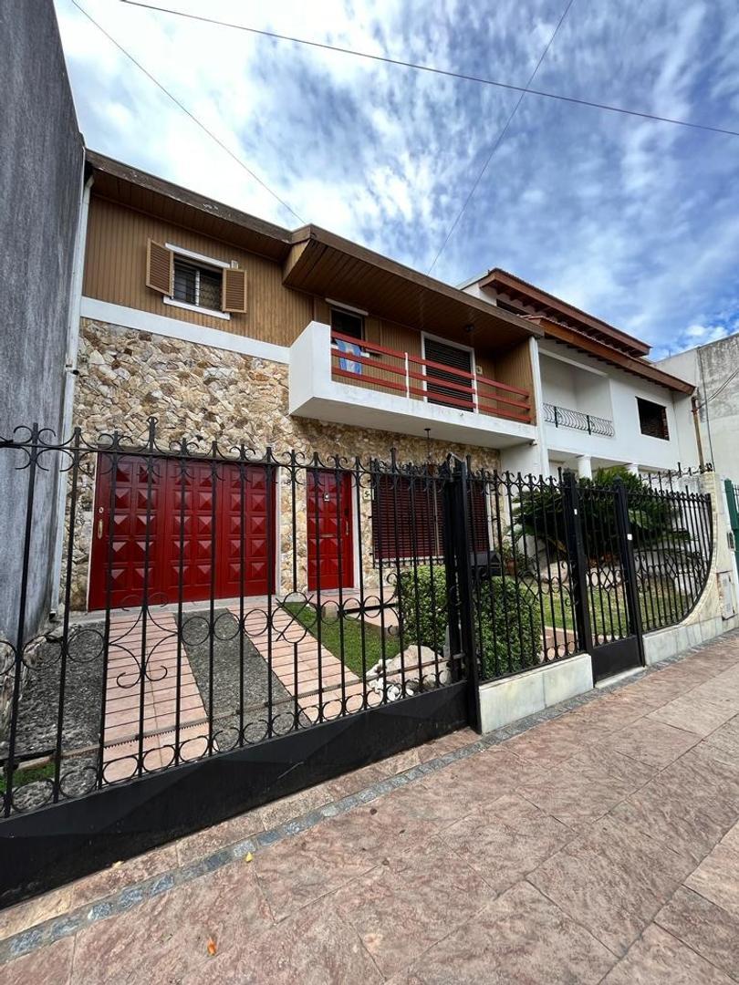 Casa en Venta en Moron, USD 158.000