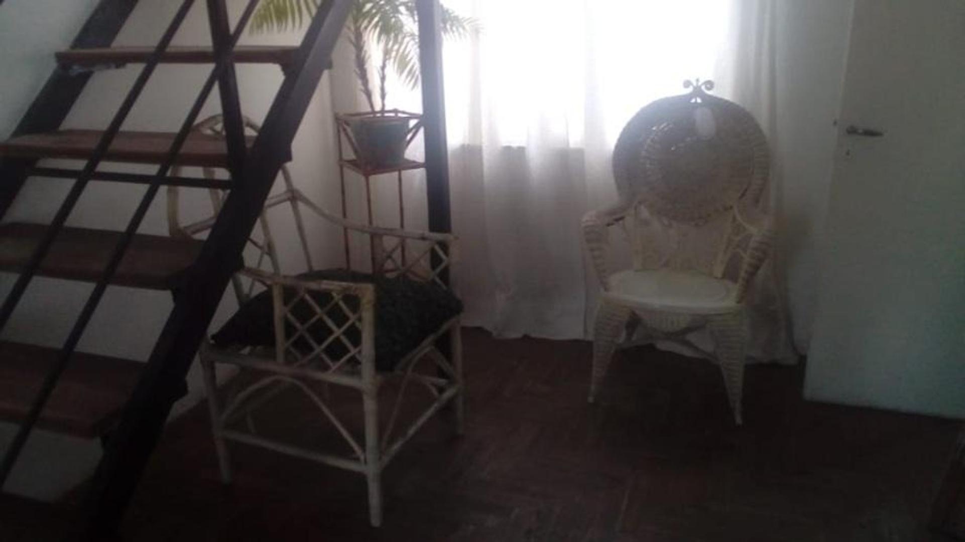 Casa 4 ambientes con 1 baño