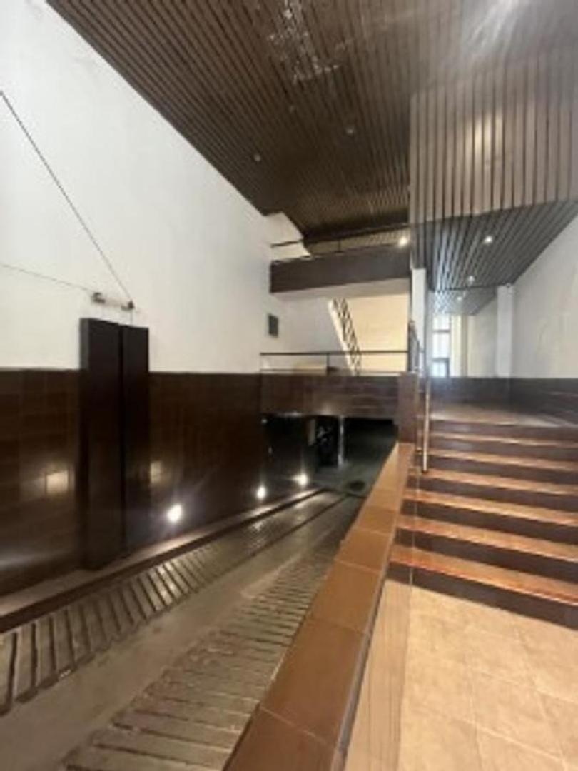 VENTA 1 AMBIENTE CTFTE.ECUADOR AL 600