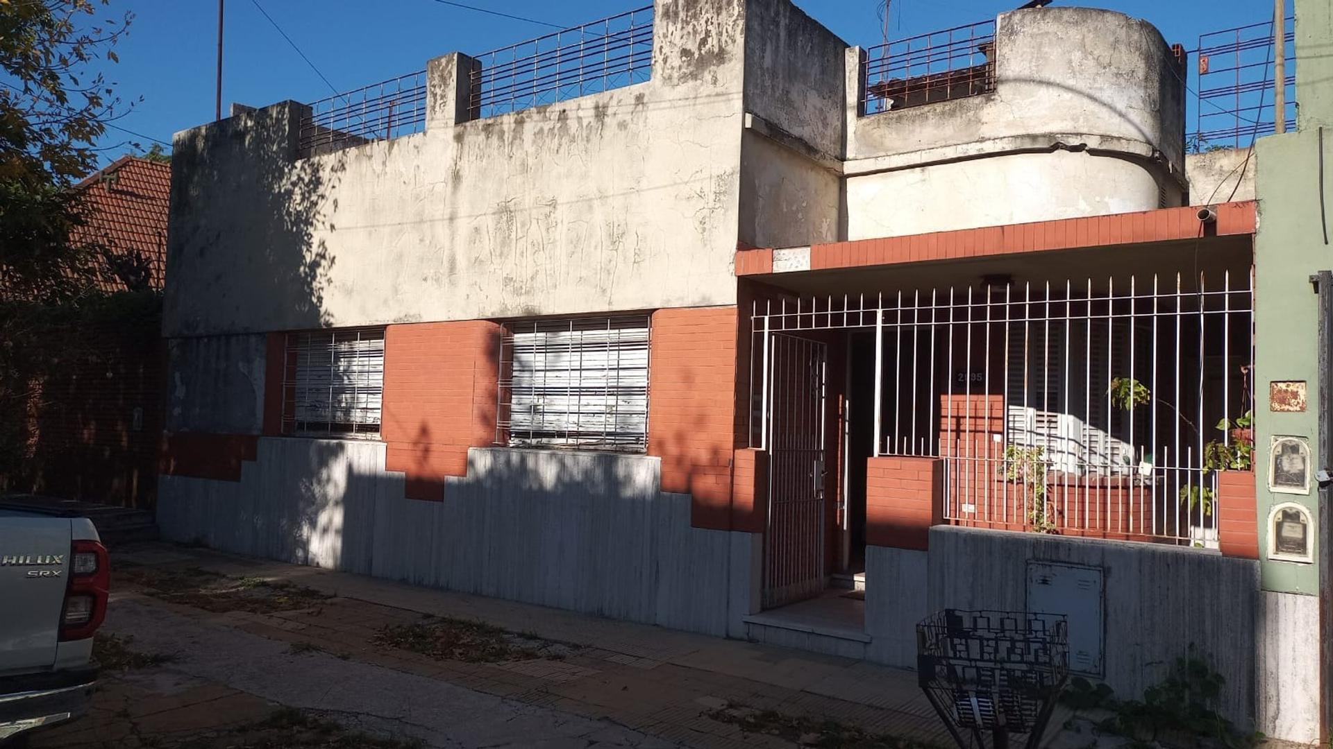 Casa a reciclar en Barrio Las Cañitas de Sarandí