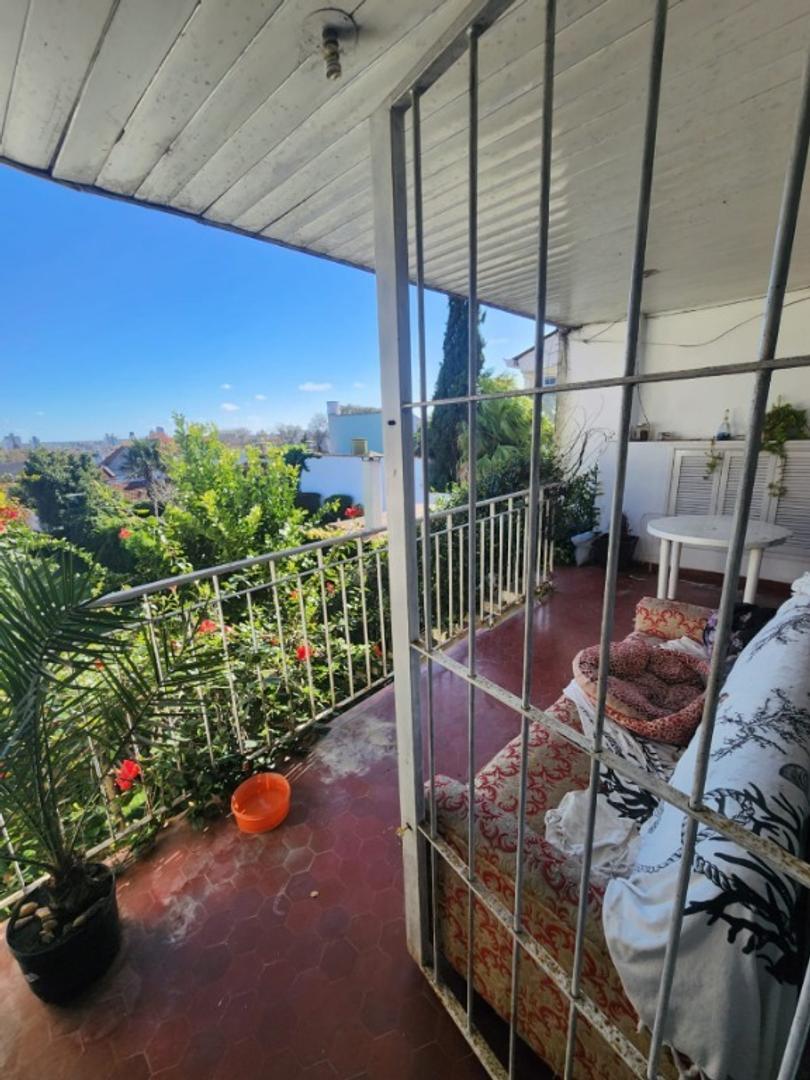 Casa en Venta con 5 cocheras