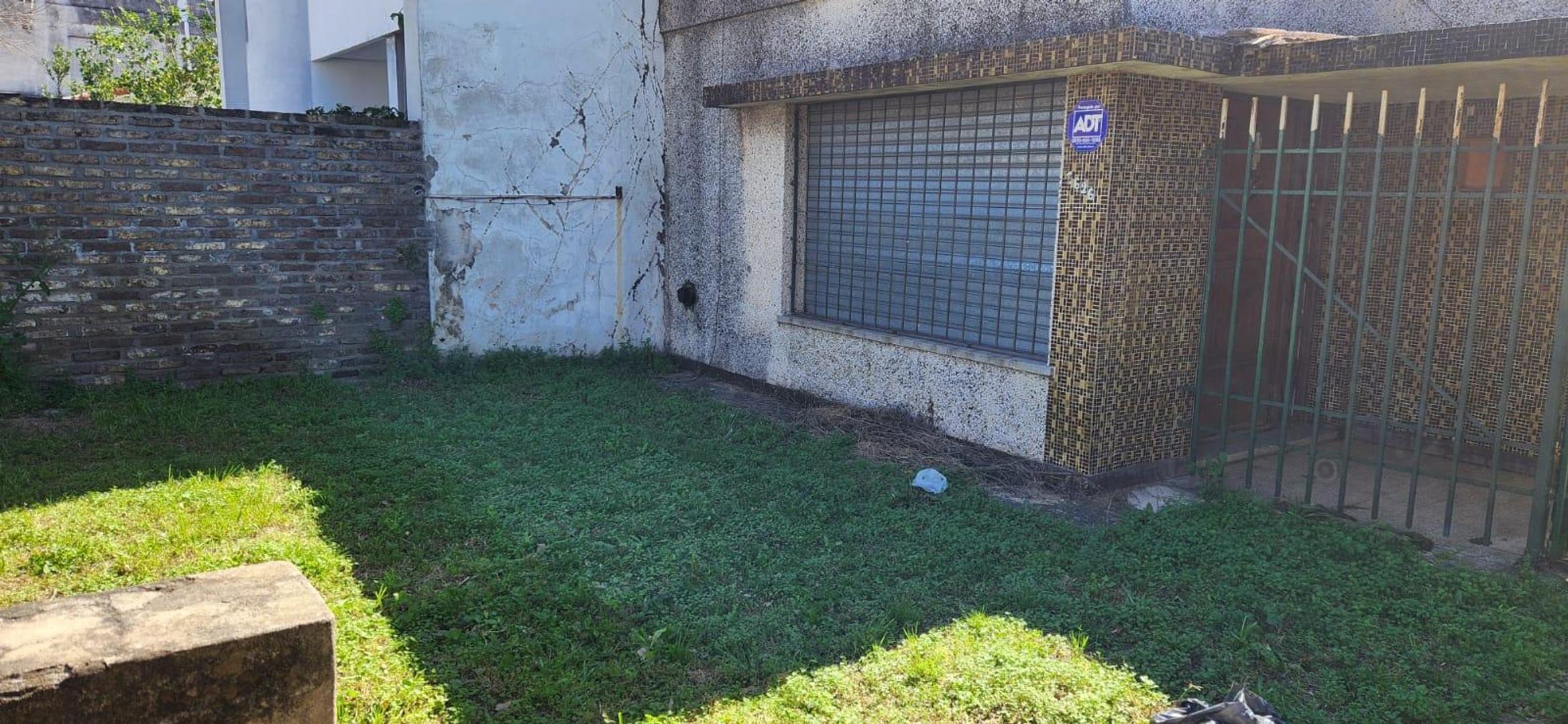 FRENCH AL 7600 - VENTA DE CASA 2 DORMITORIOS EN FISHERTON ROSARIO