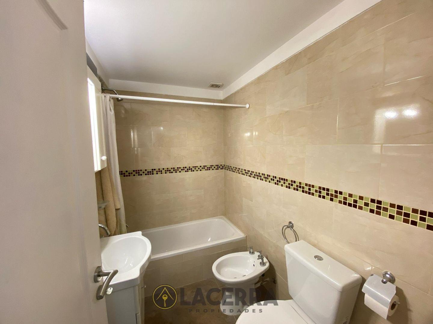 Depto Tipo Casa en Venta con 1 cocheras