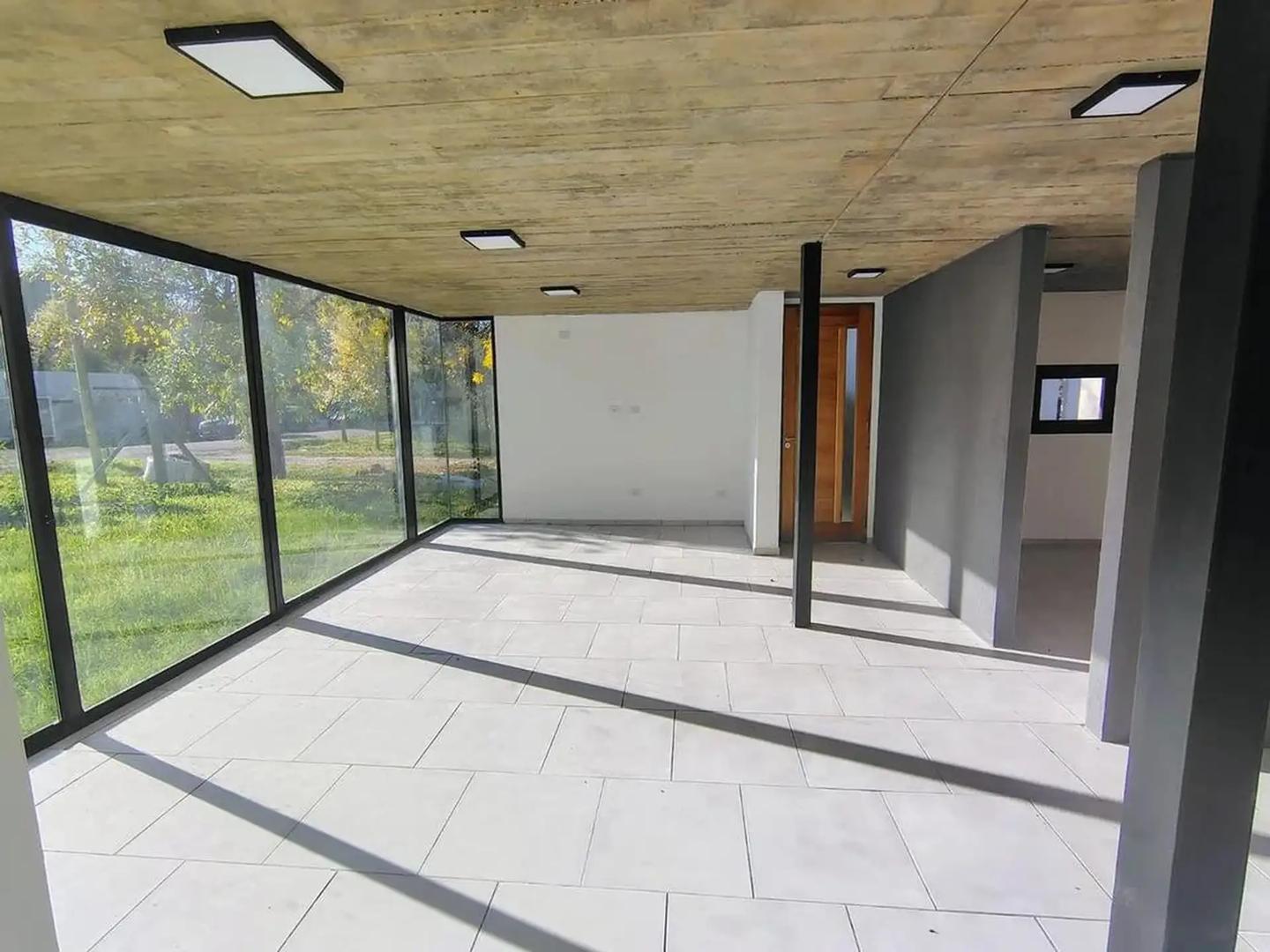 Casa en venta A ESTRENAR City Bell 2 dormitorios escritorio