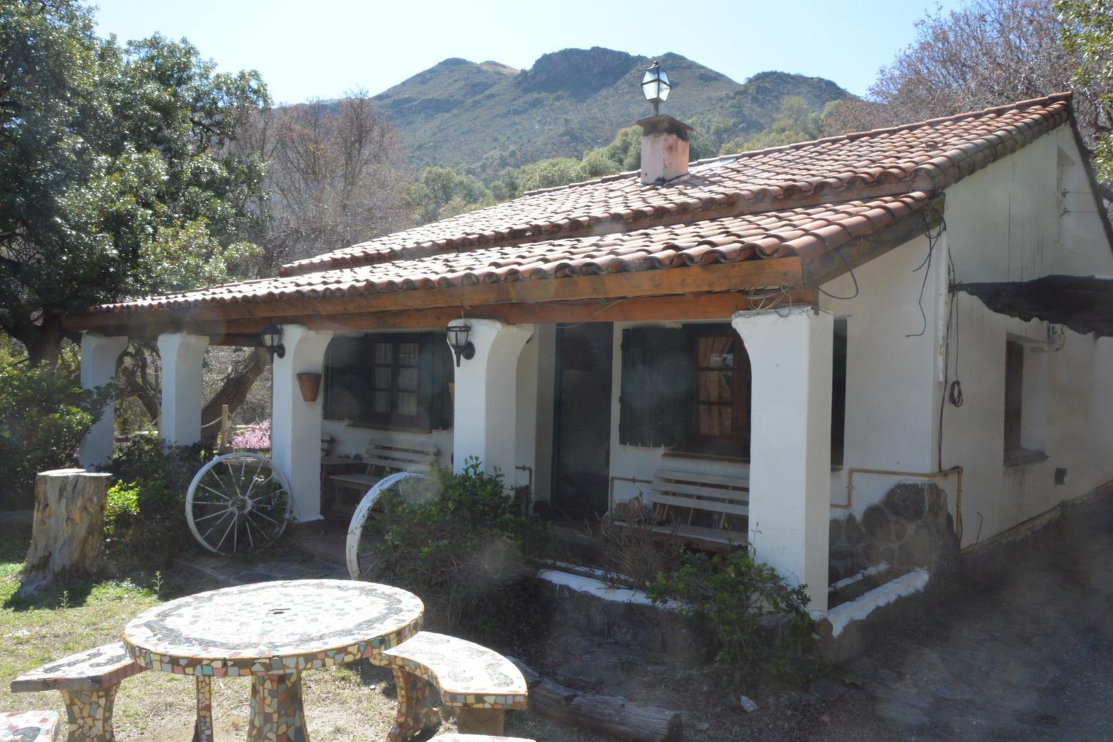 Casa 6 ambientes con 5 baños