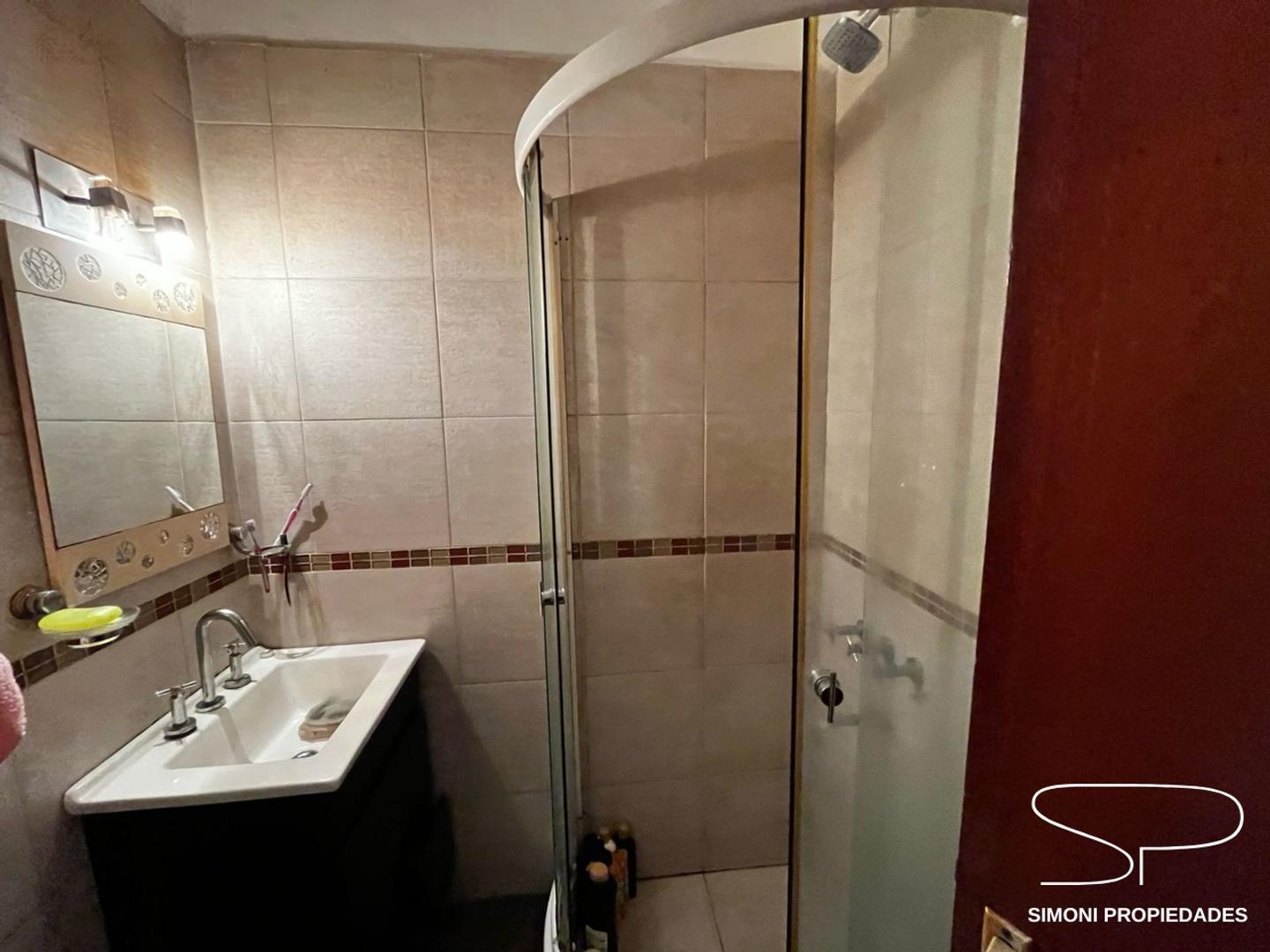 Duplex 4 ambientes con patio