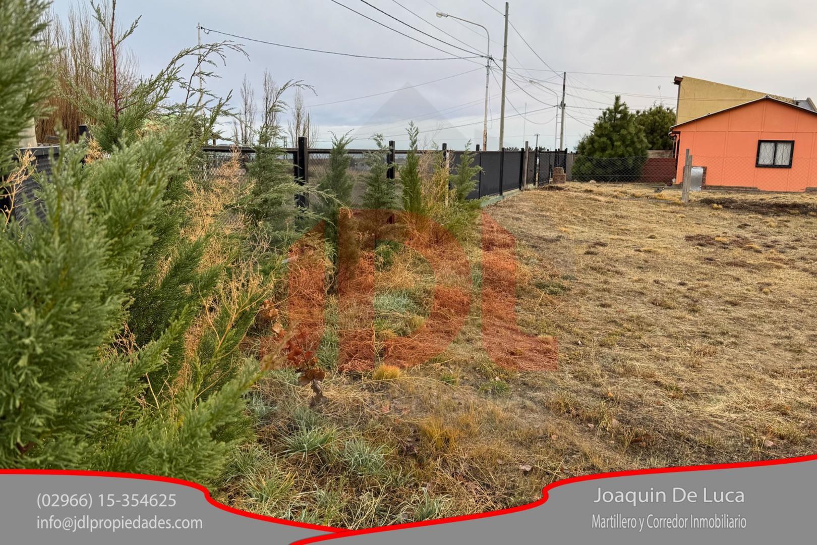 Vivienda en venta con gran lote en esquina