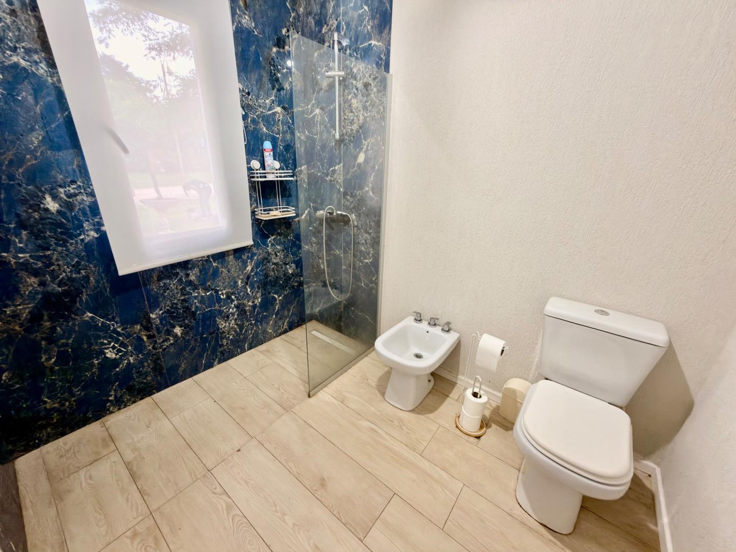 Casa 3 ambientes con 2 baños