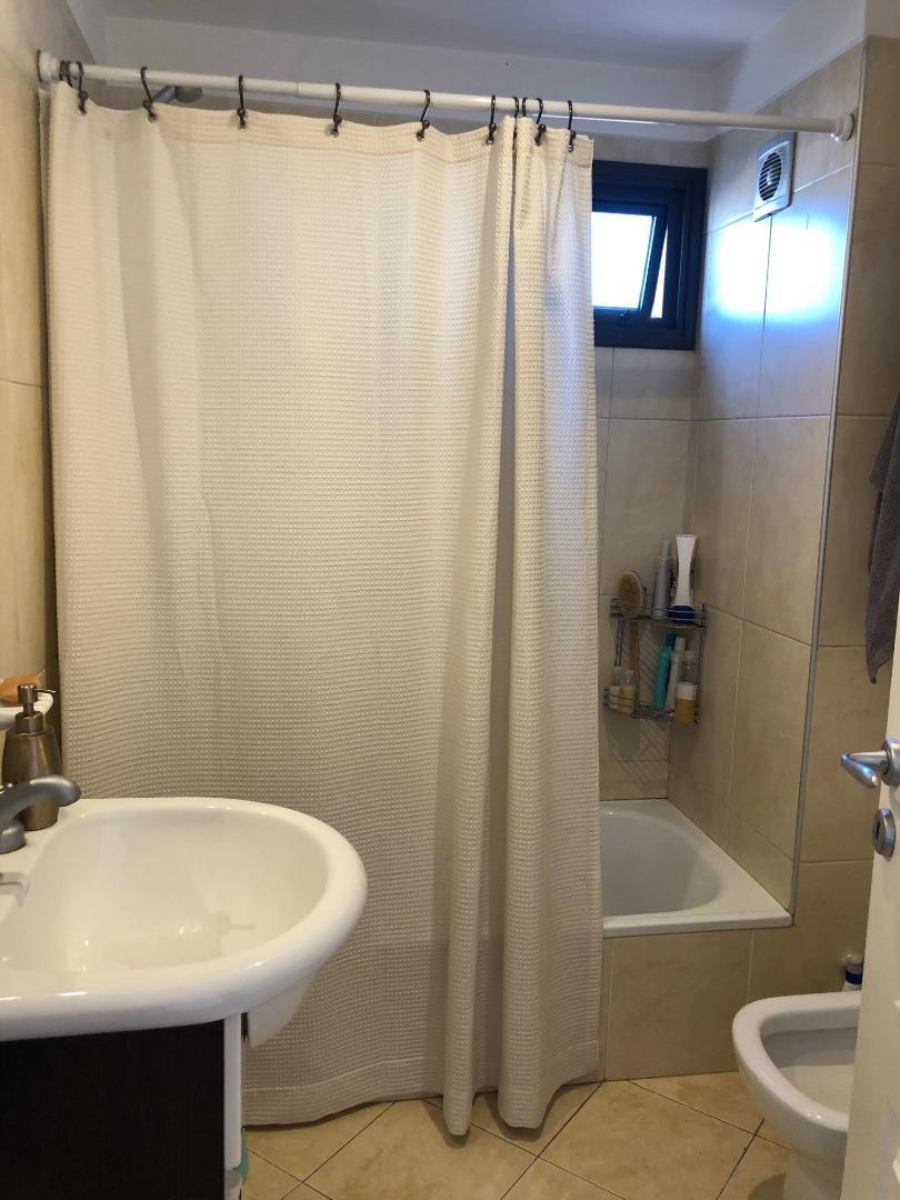 LOMAS DE ZAMORA - Muy buen depto 2 amb inmejorable ubicación