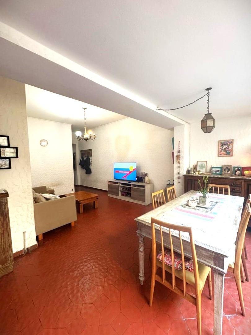 Depto. 4 ambientes c/ Patio en Banfield