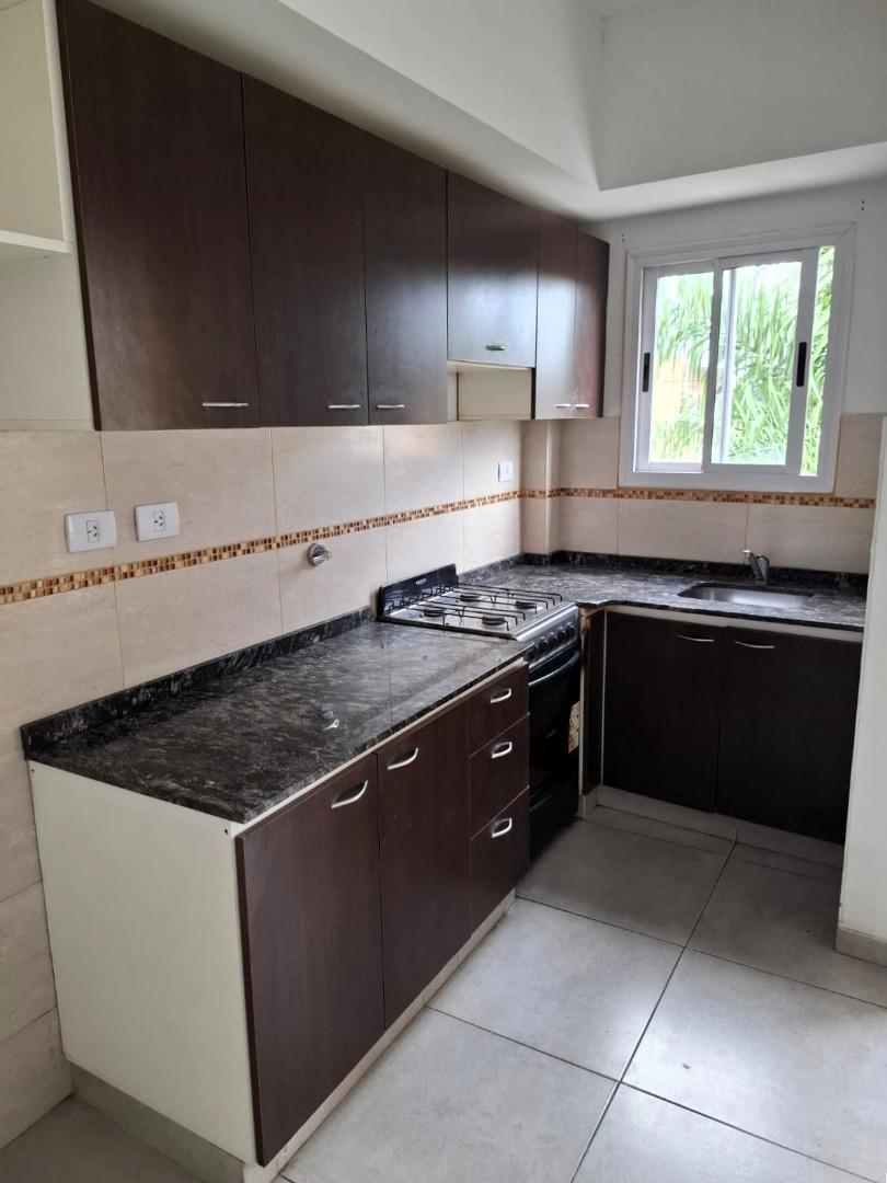 Pedro Goyena 100, Piso 1