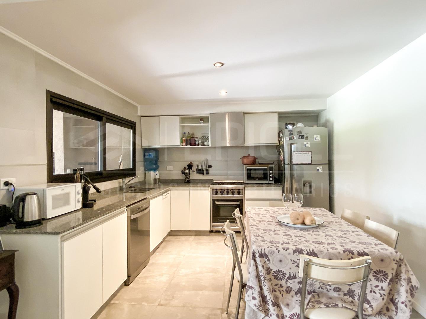 Casa en venta - La Horqueta de Echeverria