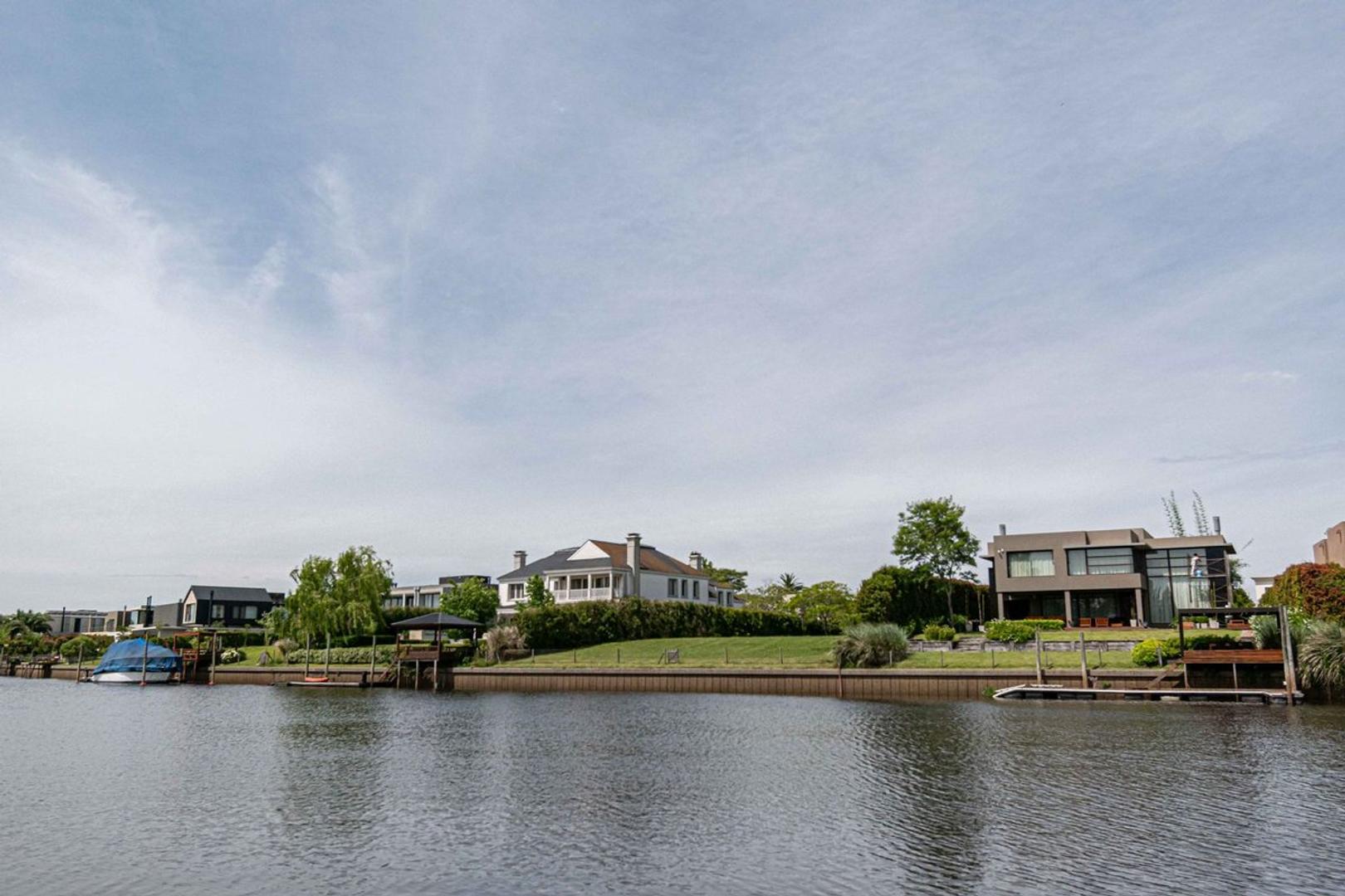 Venta lote en Tigre Albanueva al río con amarra