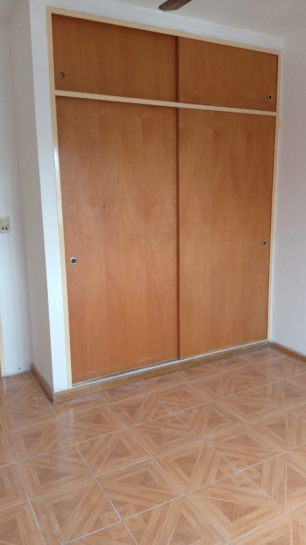 Casa en Alquiler en Ramos Mejia, $ 680.000