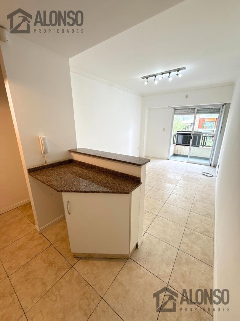 Iberlucea 2600, Piso 4