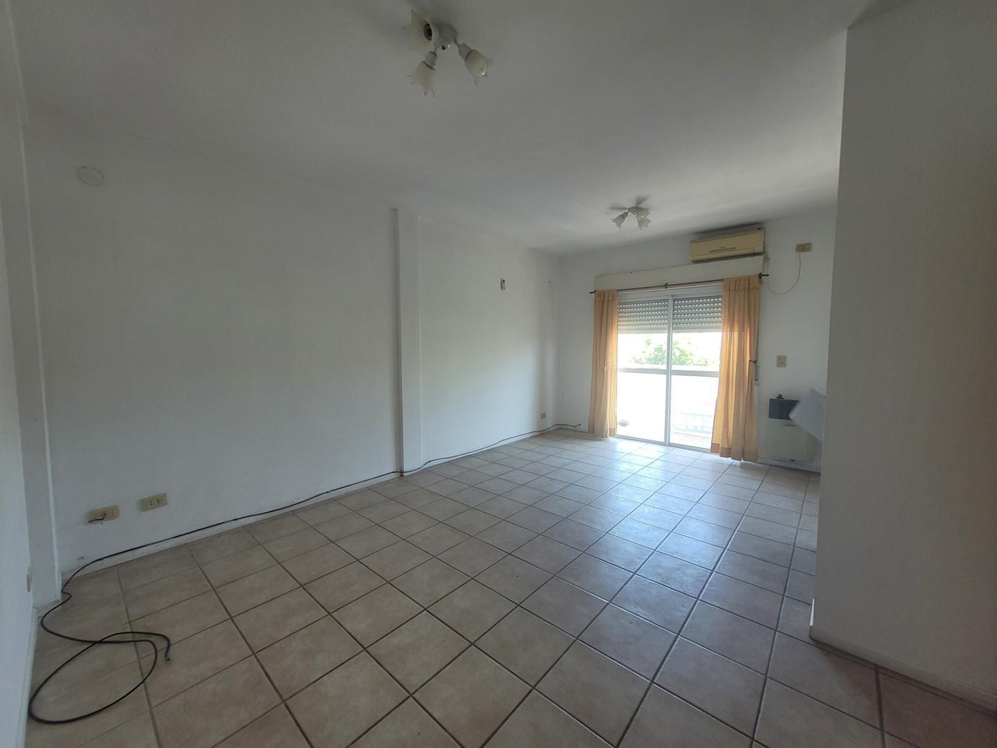 Departamento en Venta en Zarate, USD 65.000