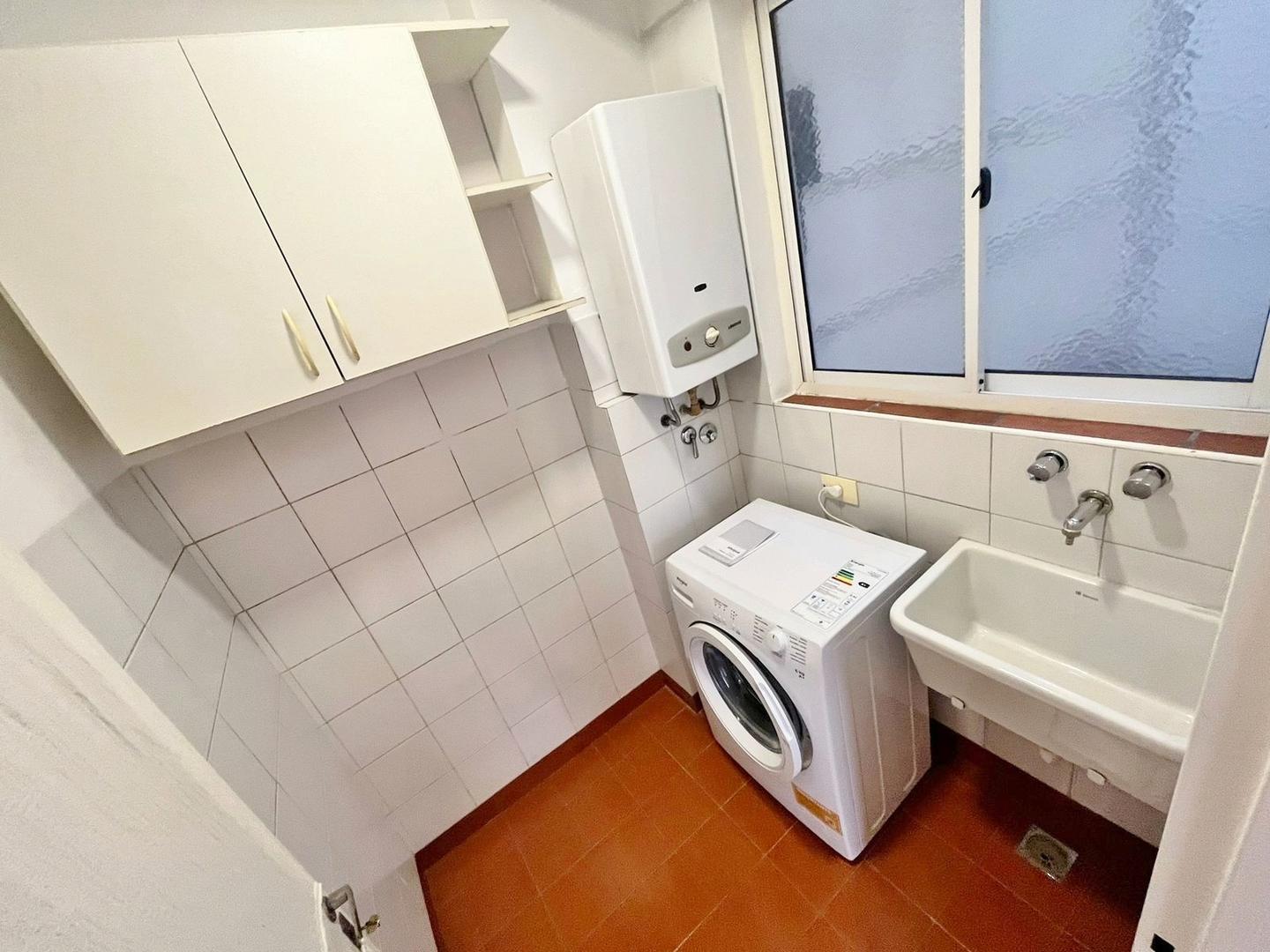 Dos ambientes • Alquiler • Ciudad de la Paz 2600