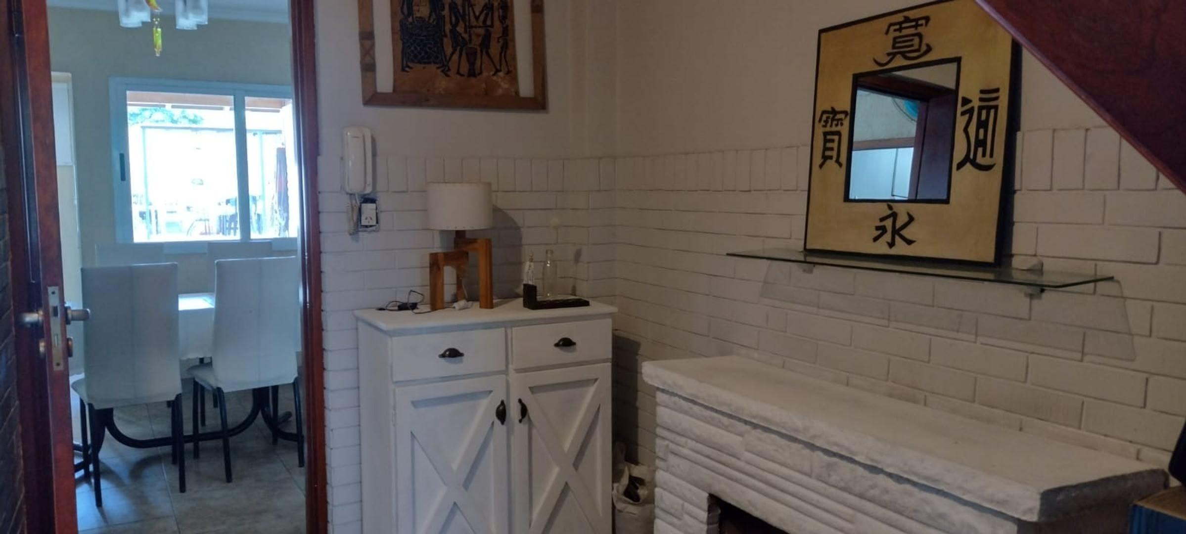 Casa 4 ambientes con 3 baños