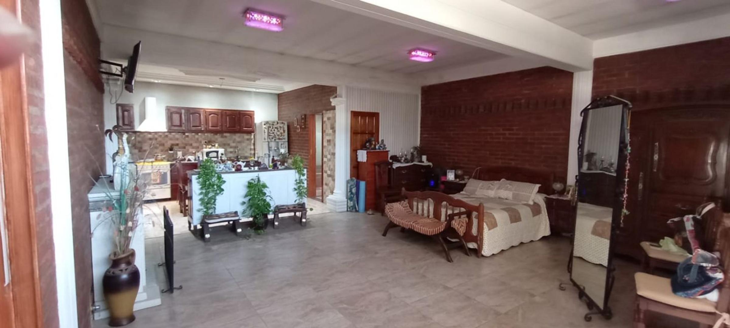 2 casas en excelente estado, en buena ubicación 