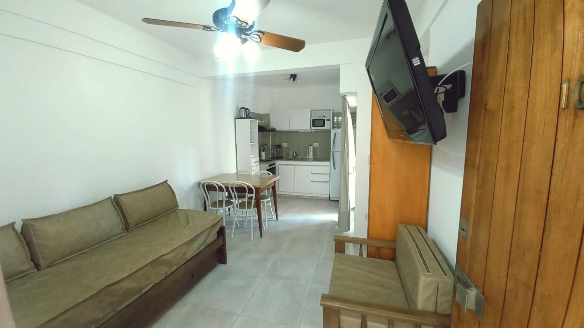 Impecable 2 Amb a 50mts del mar, pleno centro!