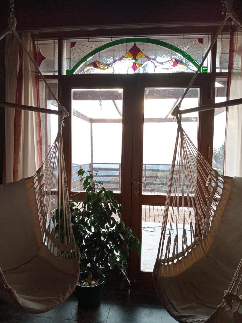 Casa 2 ambientes con 2 baños