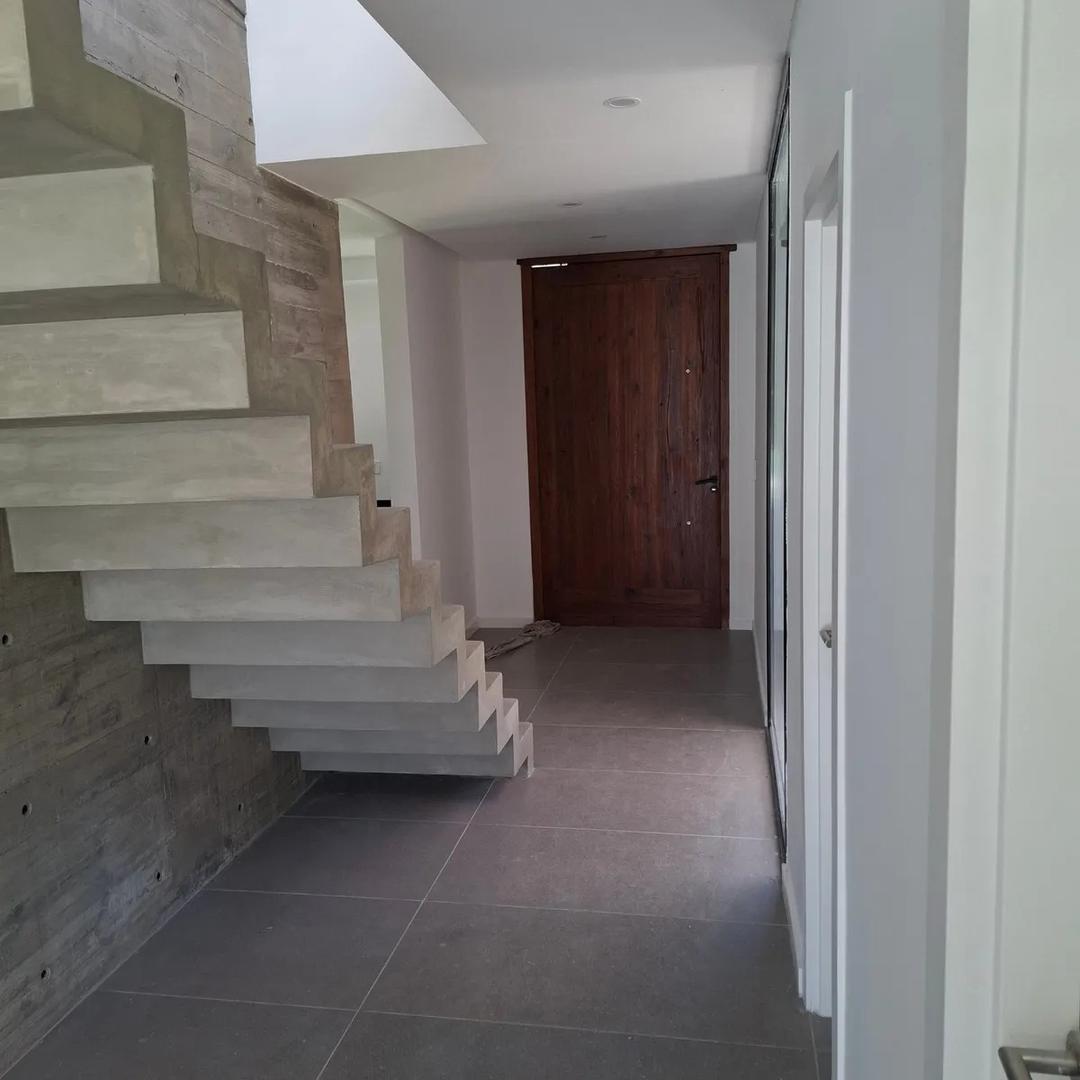 Casa en Alquiler al Norte