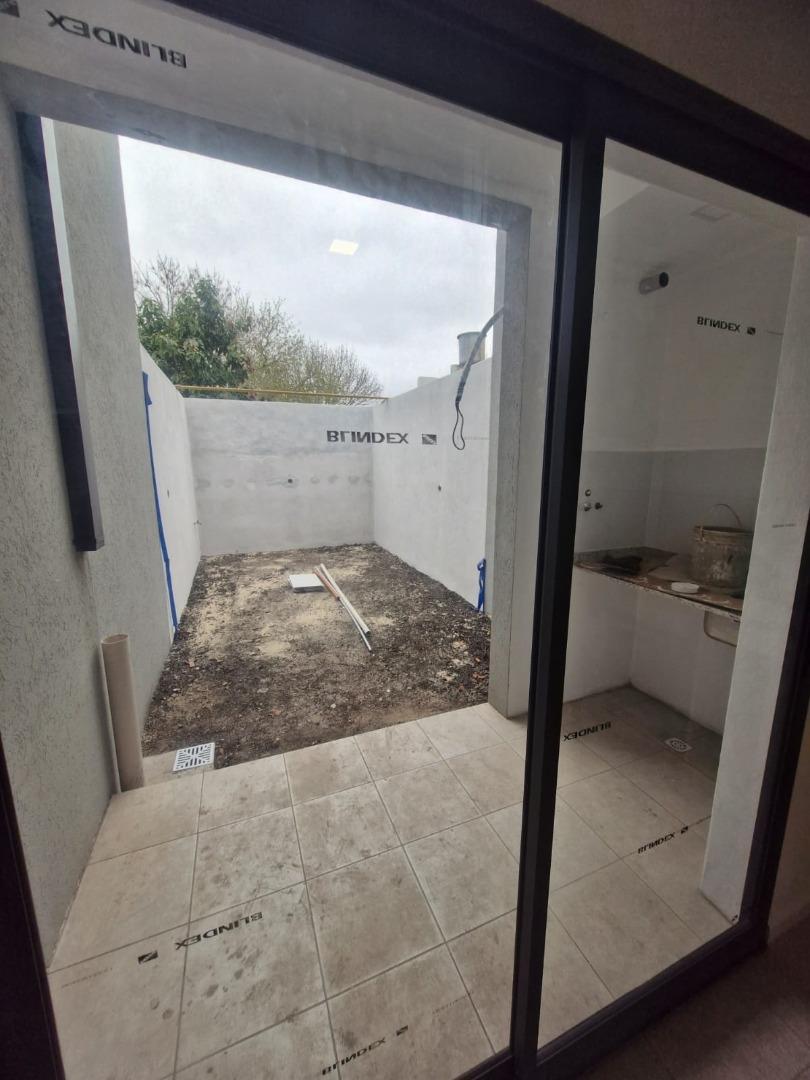 Casa 3 ambientes con 2 baños