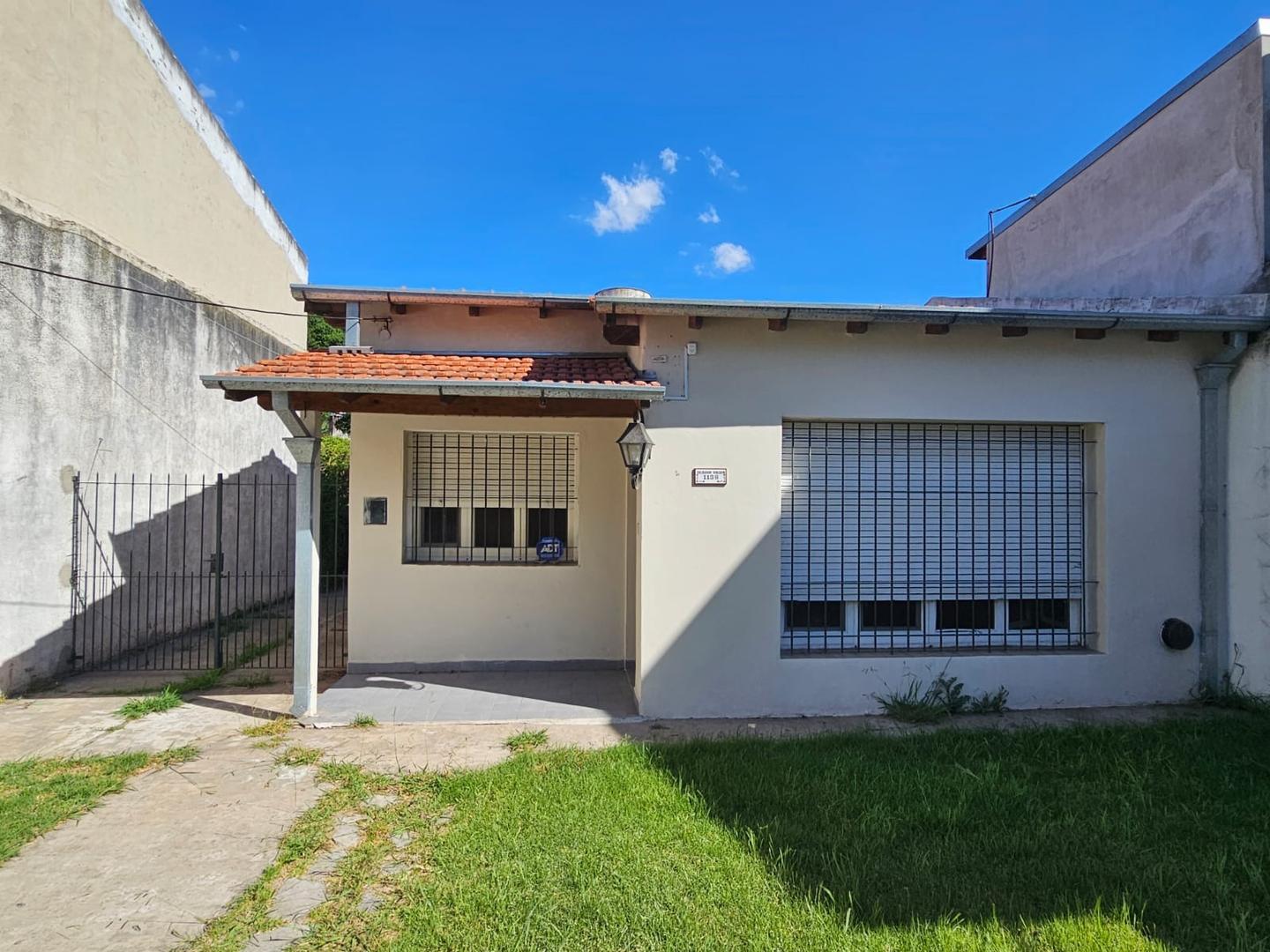 Belisario Roldan 1200