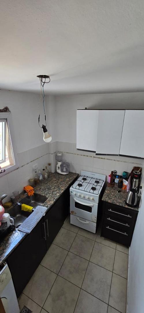 3 63 y 64  UN DORMITORIO