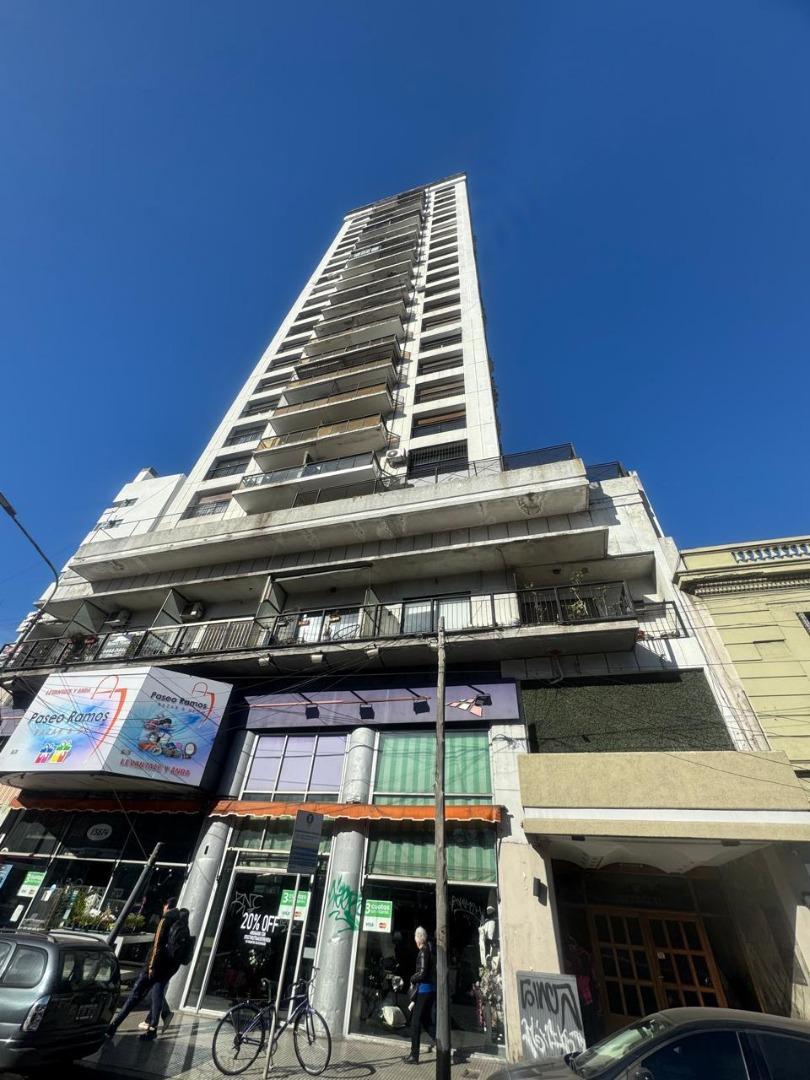 Departamento 2amb con cochera en venta