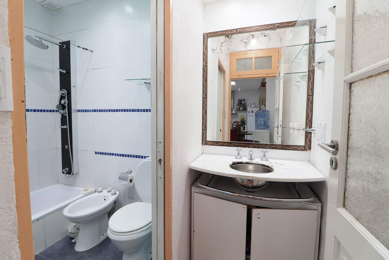 Casa 3 ambientes con 2 baños