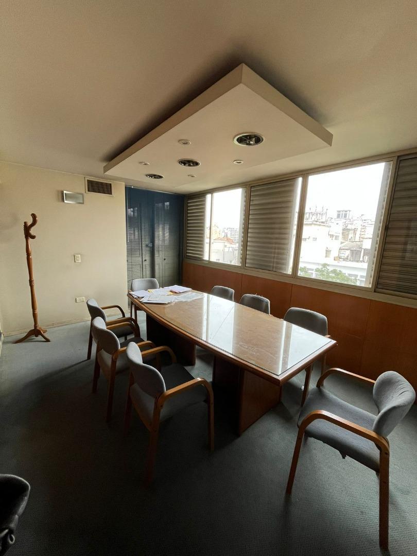 SE VENDE OFICINA EN EL CENTRO DE CÒRDOBA