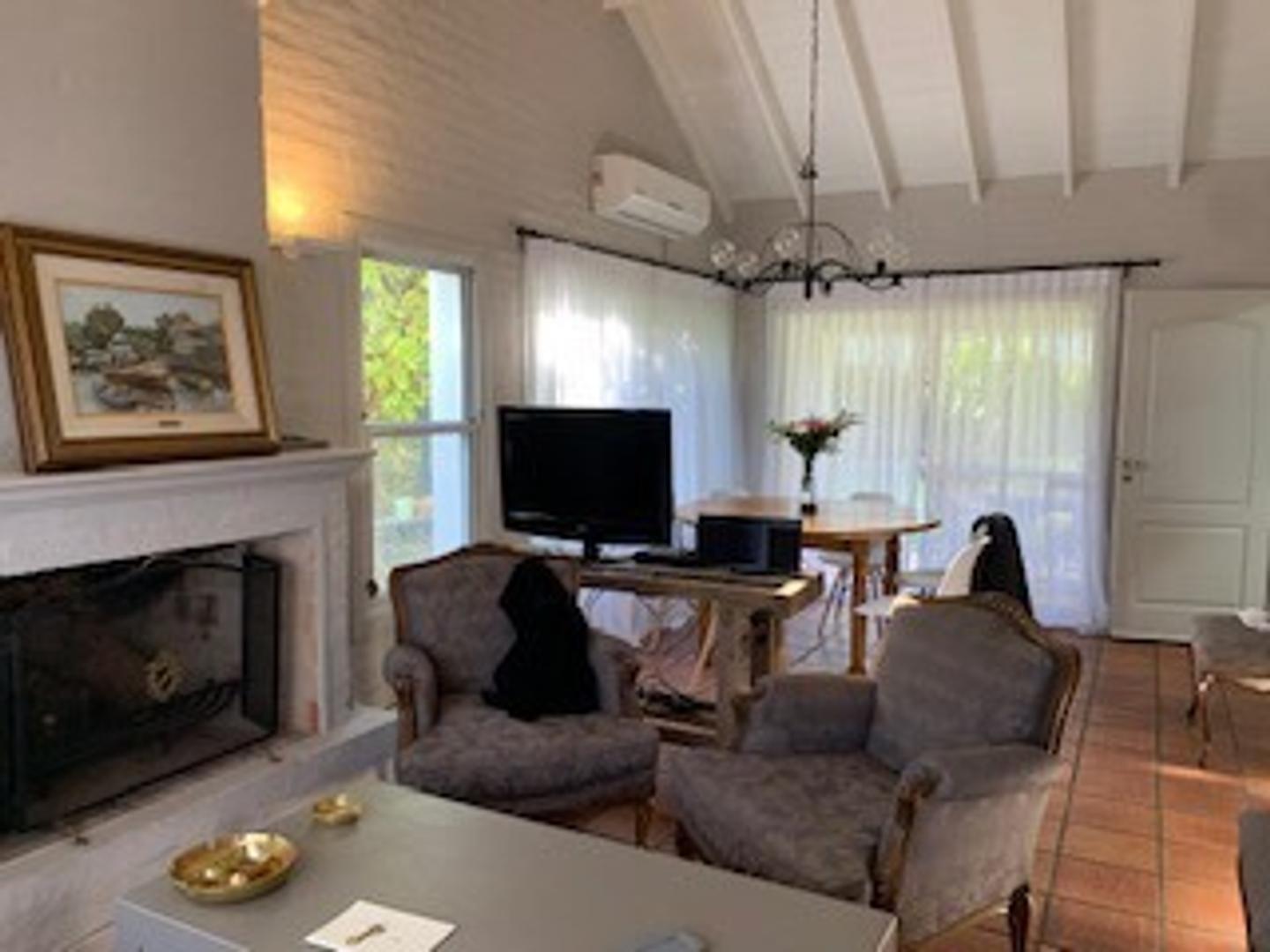 Casa en Alquiler y Venta Mayling  dos dormitorios abajo