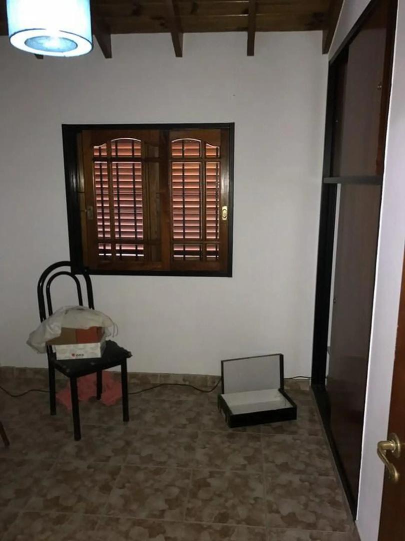 Casa 6 ambientes con 3 baños