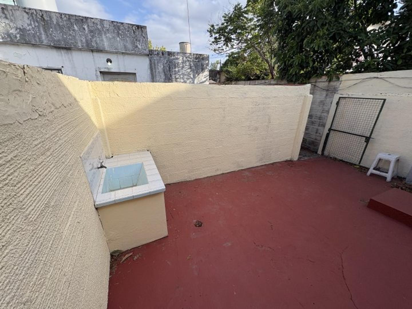 Depto Tipo Casa en Venta de 2 ambientes
