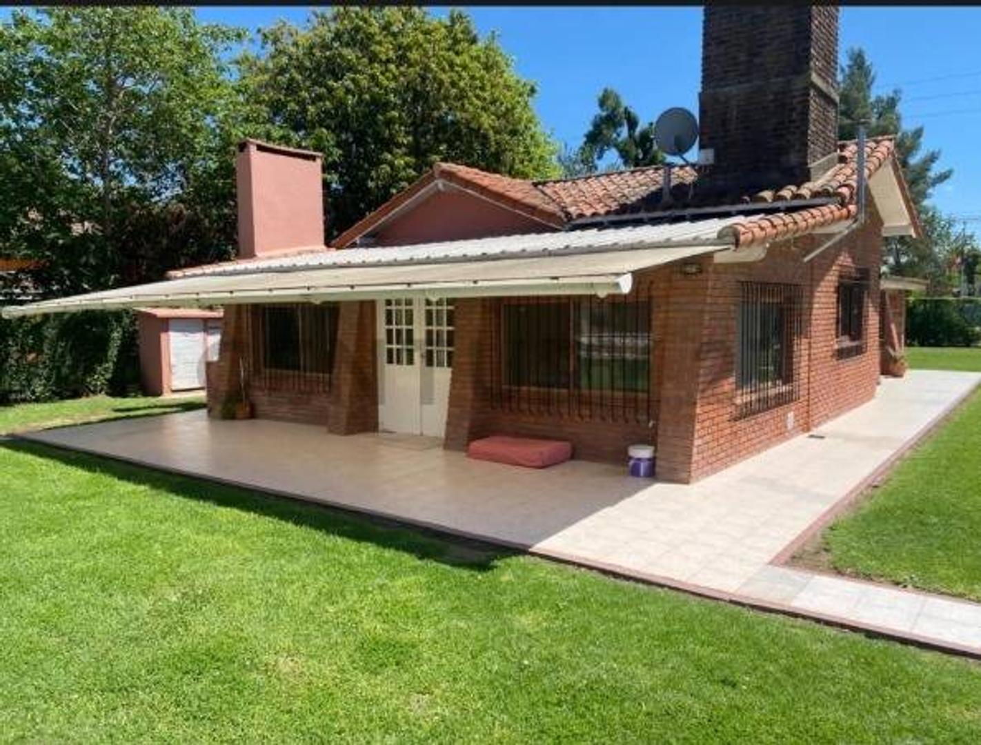 casa quinta en venta en Benavidez con piscina