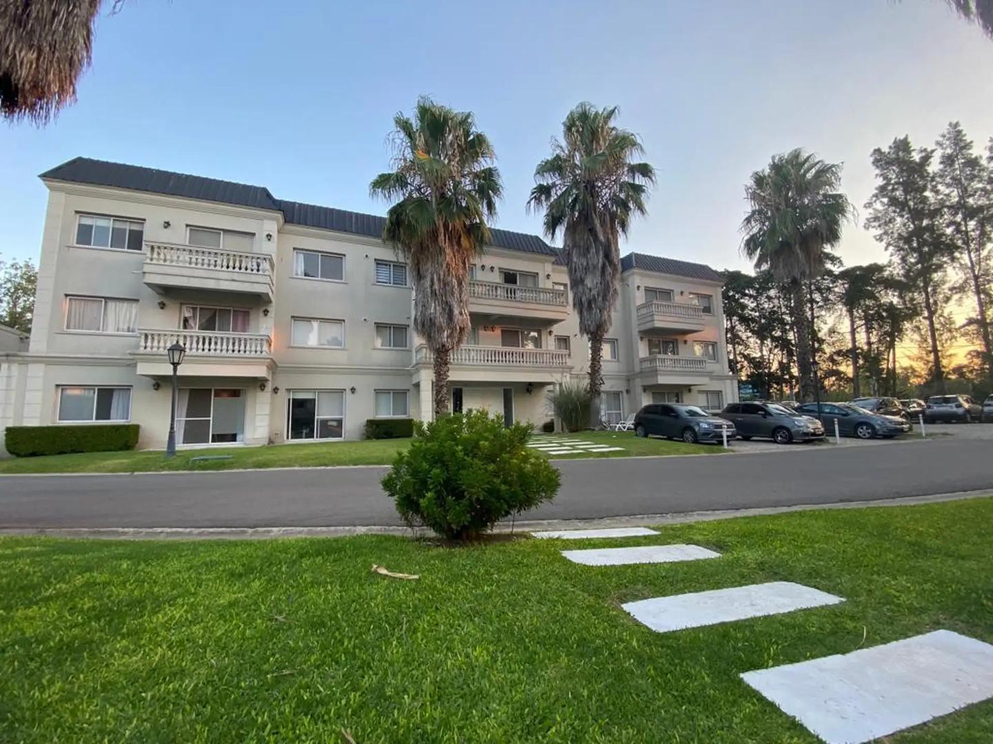 Barrio Palmas del Sol - Caamaño 300, Pilar - 2 Amb con Coche