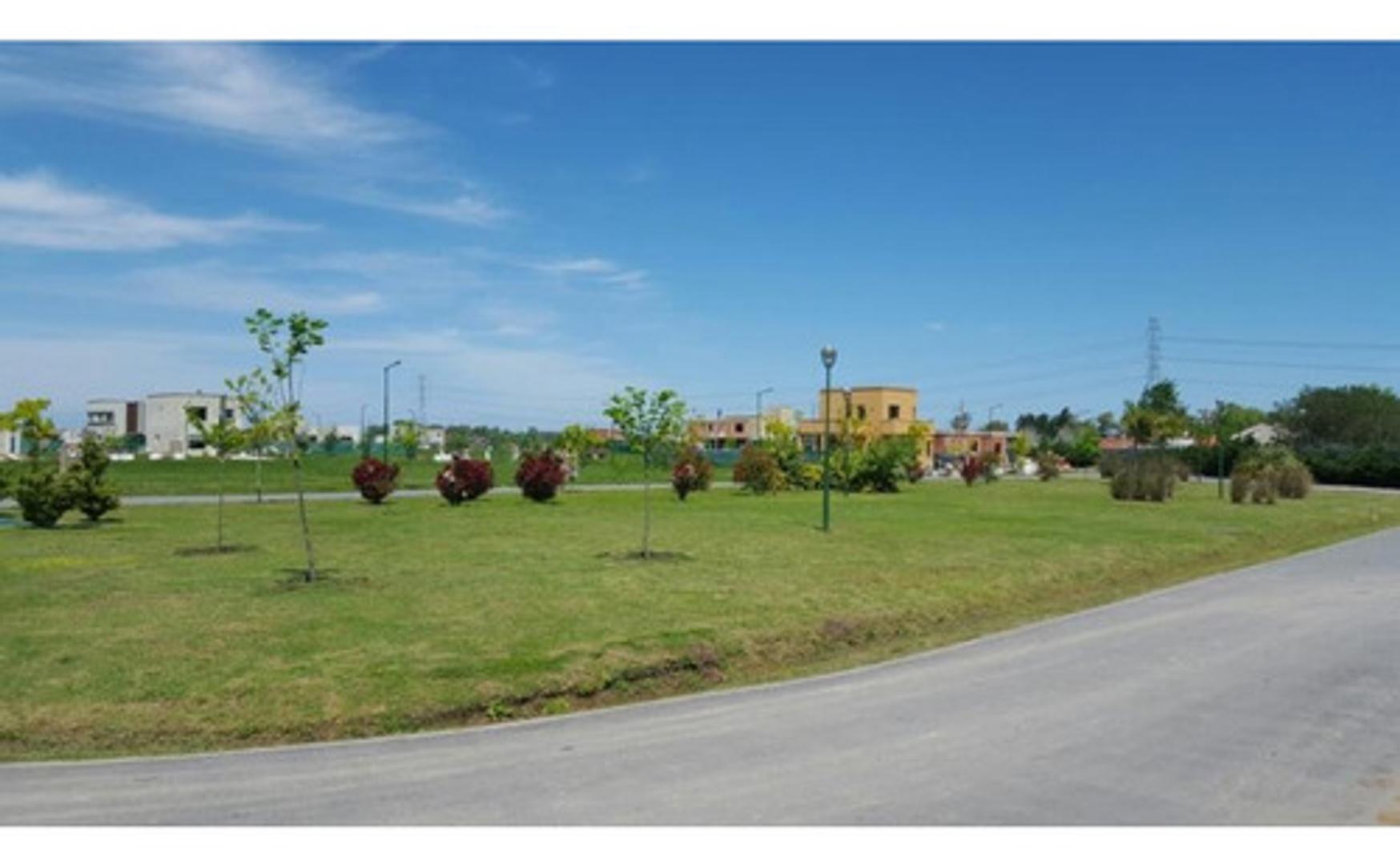 Venta Lote En Barrio Privado Laguna Azul - Carlos Spegazzini