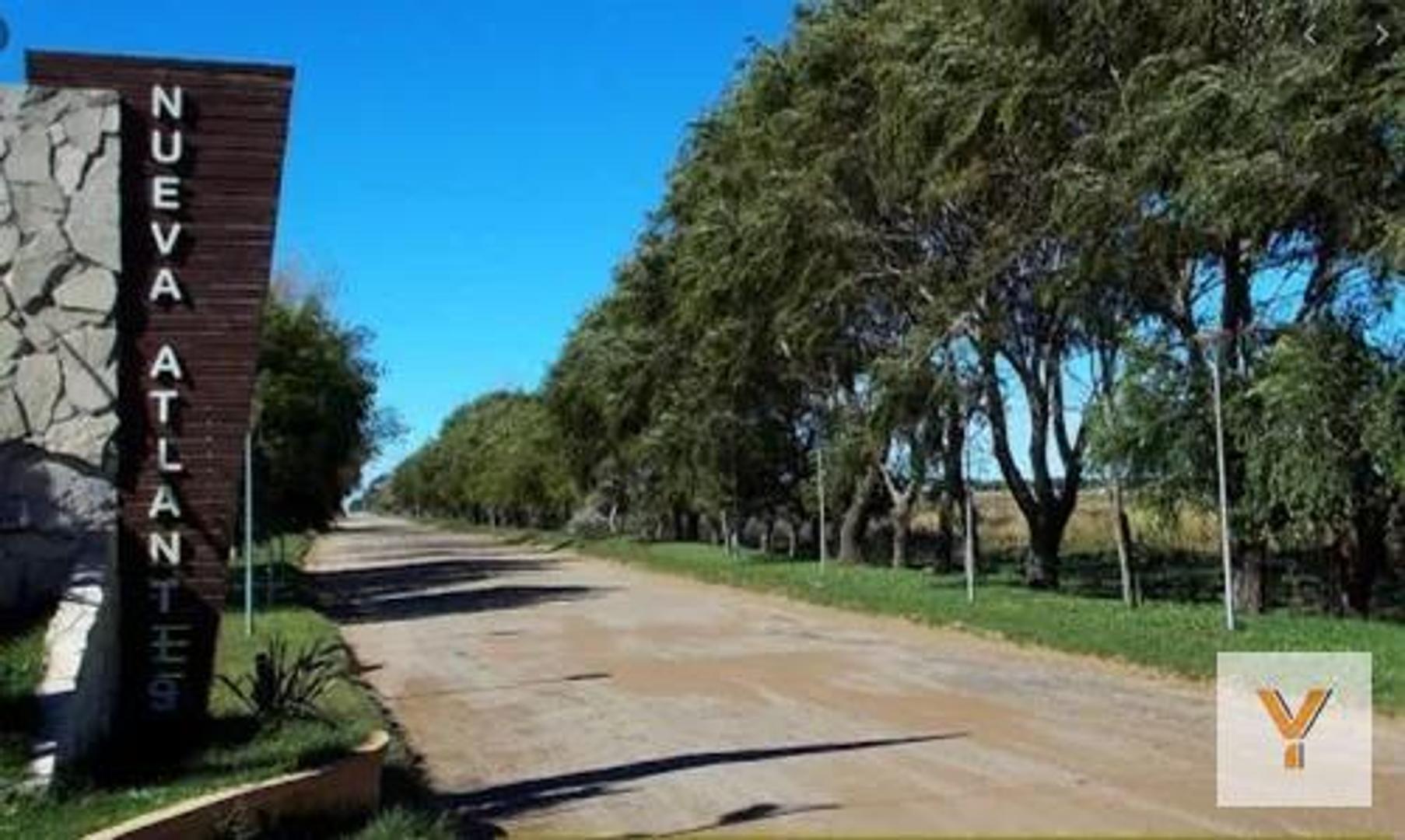 Triplex en venta - 6 Dormitorios 7 Baños - Cochera - 220Mts2 - Nueva Atlantis