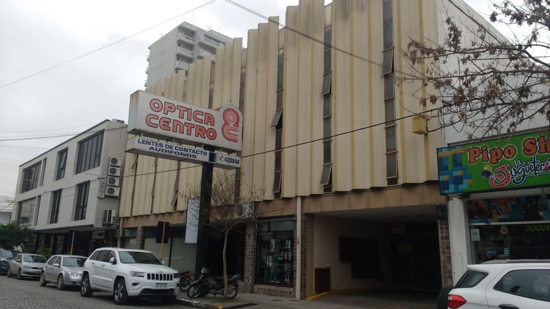 Excelente Cochera Céntrica