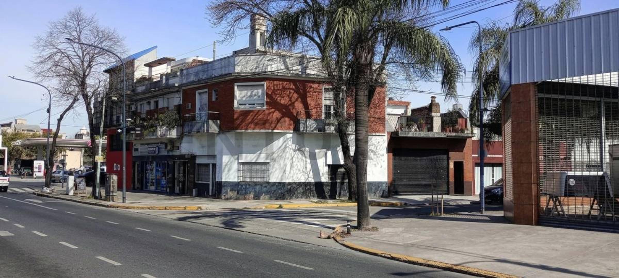 Avenida General Francisco Fernández De La Cruz 1400, Piso 0