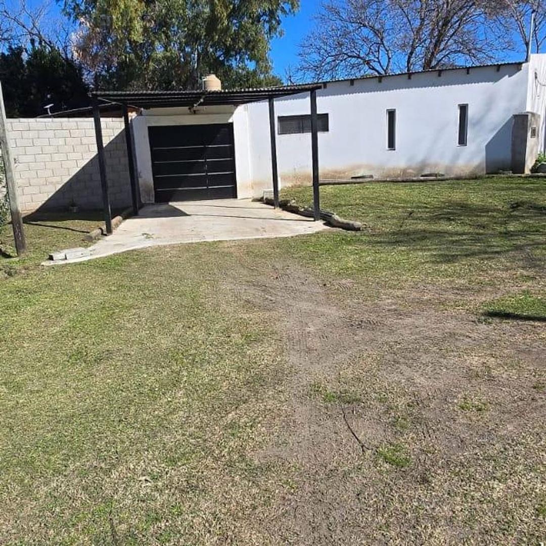 VENTA  CASA EN BARRIO CERRADO EN FLORENCIO VARELA