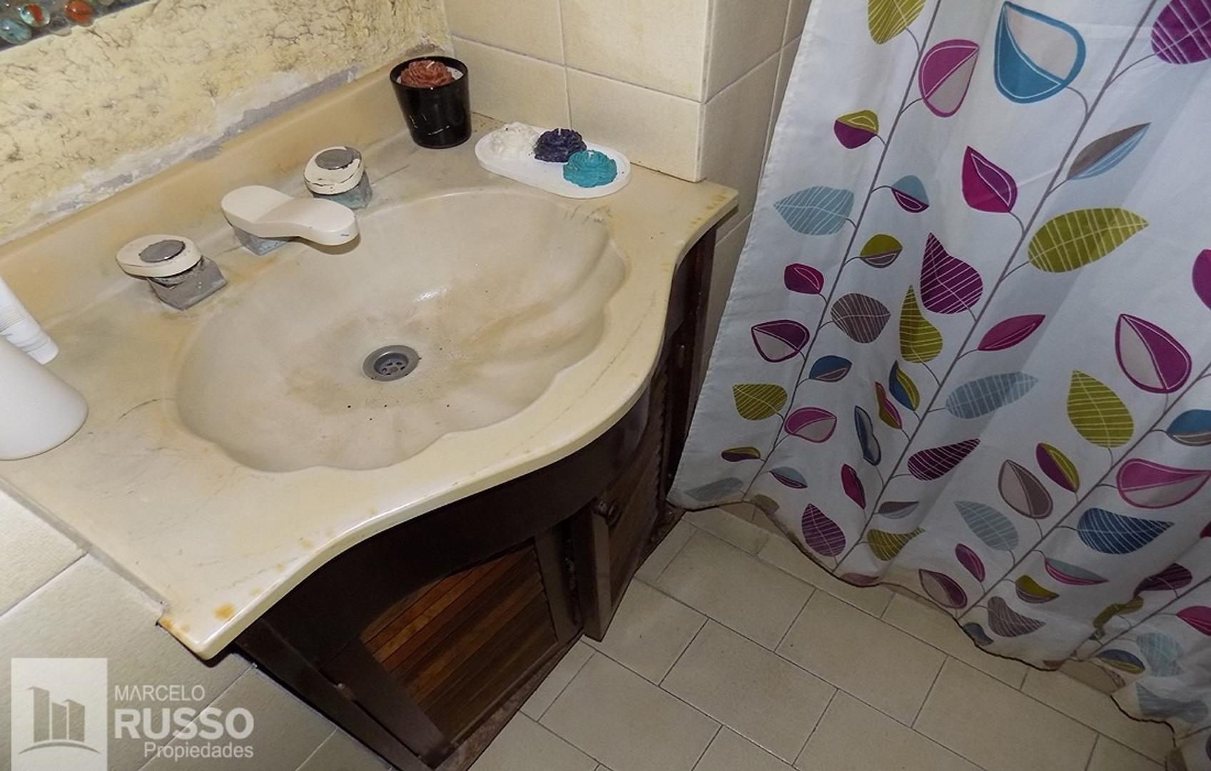 CHALET 4 AMBIENTES – Bº LUNA