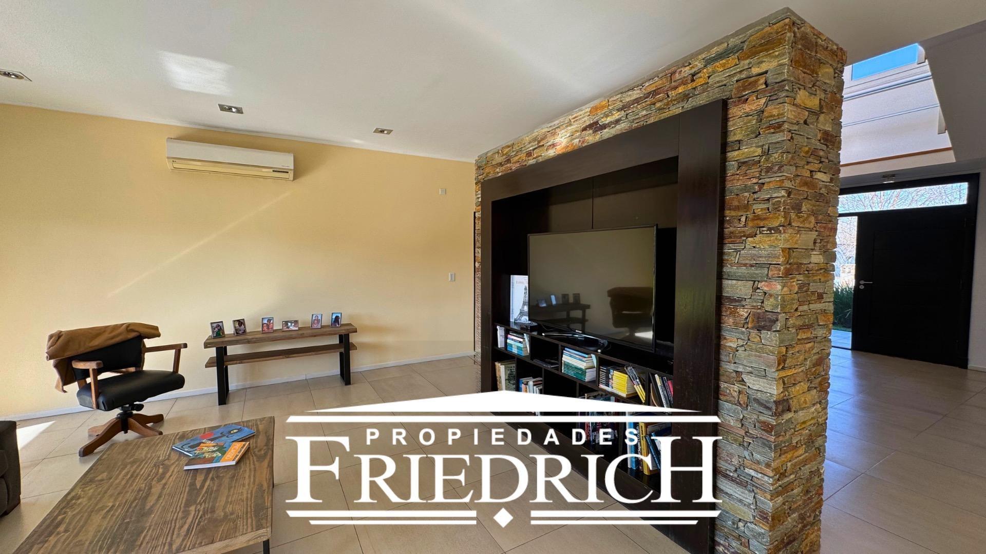 Casa en Venta en Los Puentes, USD 375.000